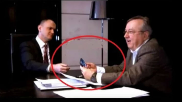 ghita-cristoiu-carstea-imagini-poza-petrecere