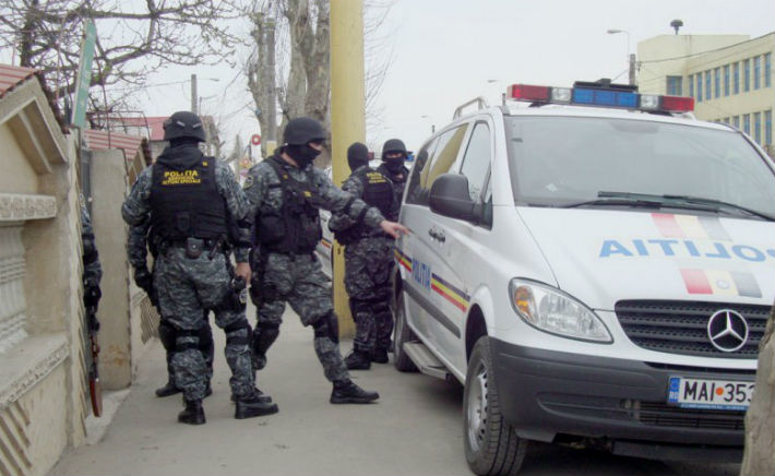 perchezitii inselaciune