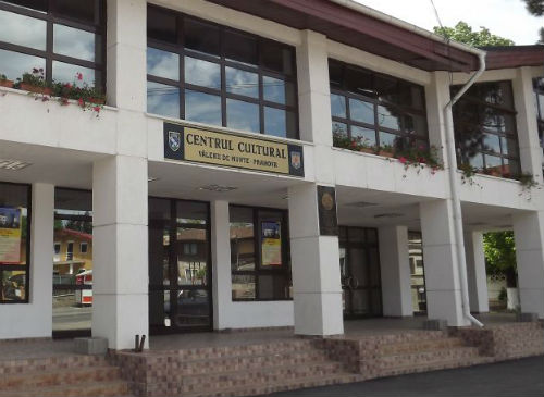centrul cultural valenii de munte