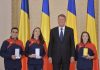 Președintele Iohannis i-a decorat pe gimnaștii Cătălina Ponor, Larisa Iordache și Marian Drăgulescu