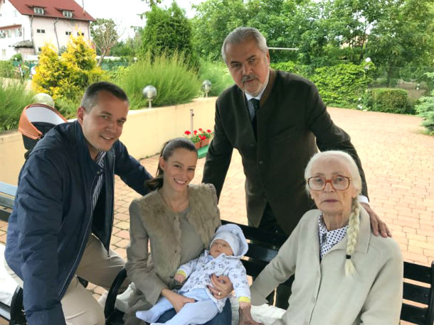 deces-in-familia-fostului-premier-Adrian-Nastase.jpg