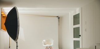 Cum amenajezi un STUDIO FOTO intr-un spatiu mic? benda cu led