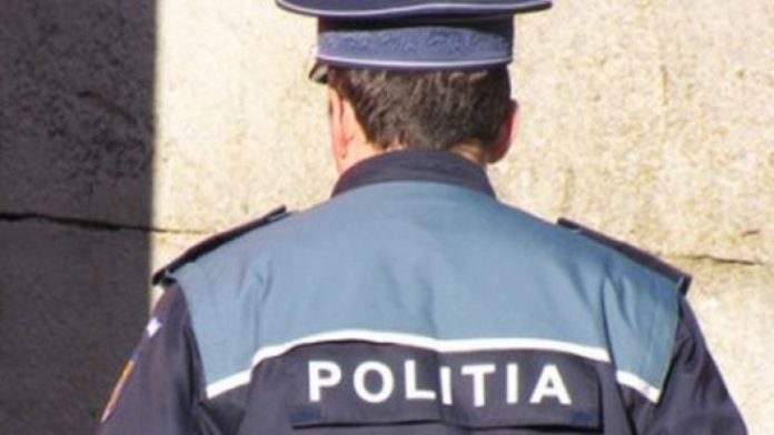 agent-politie-cercetat.jpg