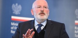 Frans Timmermans, portavocea Monicai Macovei