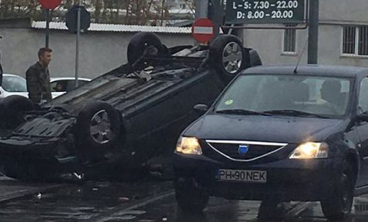 Accident in parcarea magazinului Kaufland din Campina