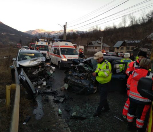 Accident grav pe DN1, la Posada, dupa ce o masina a patruns pe contrasens