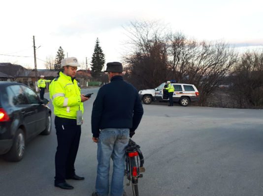 Actiune in desfasurare a Politiei Rutiere pe drumurile judetene din Prahova