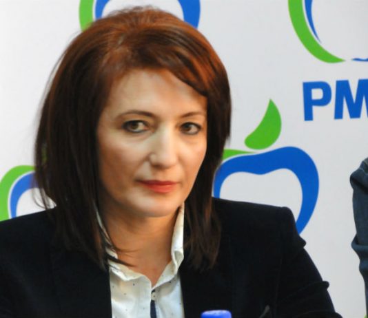 Un deputat PMP cere ministrului Mediului sa le ceara iertare ploiestenilor