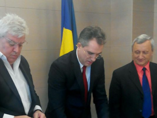 Directorul Parcului Industrial Ploiesti in stare avansata de ebrietate la locul de munca