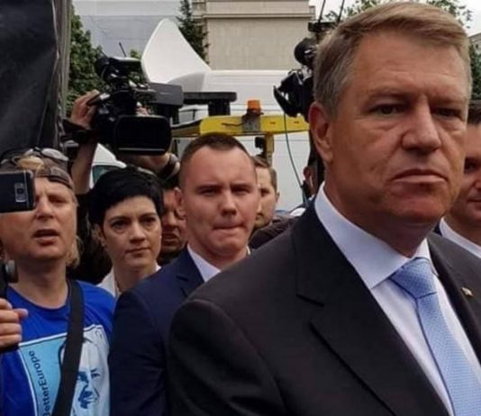 Aruncarea în aer a Uniunii Europene