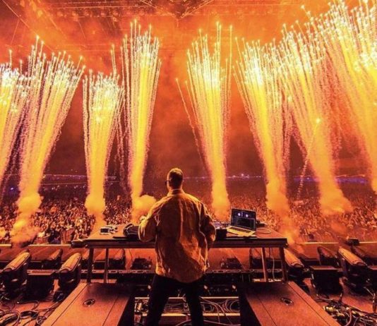 Un bărbat de 34 de ani a murit lângă o scenă a festivalului Neversea
