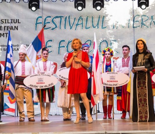 Festivalul Internațional de Folclor „Ceahlăul”, la ROMAN. Diversitate și bogăție de tradiții, muzică și dans