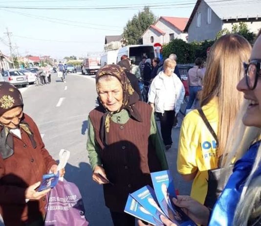 Nemțenii au semnat, în număr covârșitor, pentru Klaus Iohannis. Liberalii din Neamț au strâns peste 60.000 de semnături!