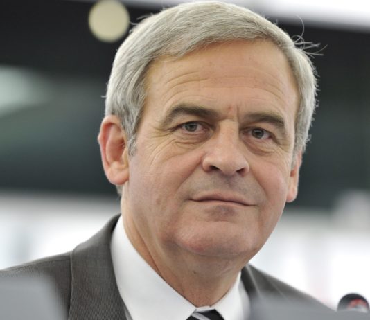 László Tőkés: maghiarii din Timişoara şi cei din Ardeal sunt mai puternici pentru că sunt conştienţi că au făcut faţă în 1989