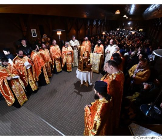 (FOTO/VIDEO) Procesiune închinată sfinților la Mănăstirea Nechit