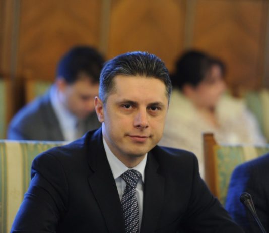Mugur Cozmanciuc Deputat – Președintele PNL Neamț – ”Parlamentarii din Neamț să voteze pentru moțiunea de cenzură! Așa vor demonstra că le pasă de nemțeni!”