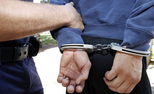Soțul a încălcat ordinul de protecție, așa că, a fost reținut de polițiști