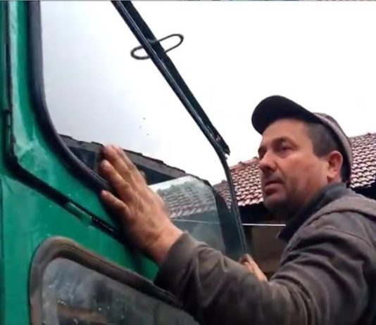 Mărtiniș: A aruncat cu o piatră încercând să îşi lovească un consătean, însă i-a spart acestuia geamul de la tractor