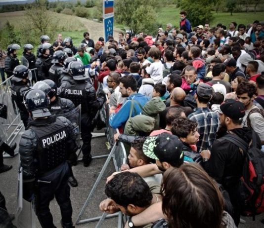 Migraţie ilegală – Oficial ungar: creşterea este semnificativă şi pe graniţele cu Serbia, România şi Croaţia