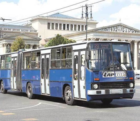 Două autobuze din Miercurea Ciuc au ajuns în colecția Muzeului Transporturilor din Budapesta