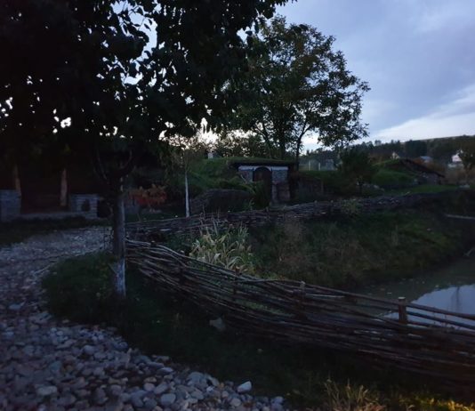 Unic în România/ “Valea celor doisprezece” este deschisă vizitatorilor, în Dobreni, jud. Neamț