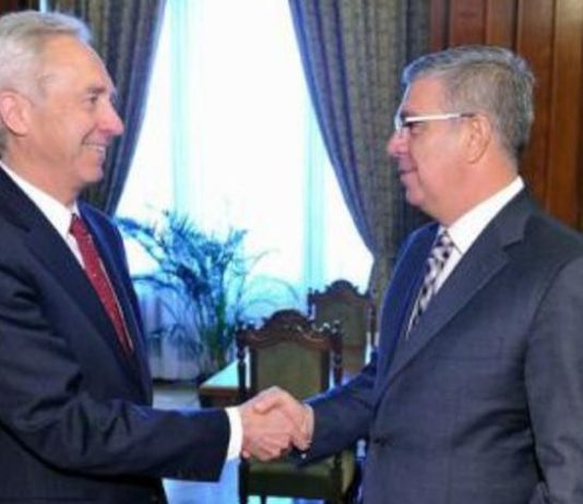 Speram ca macar acum sa le vina mintea la cap tuturor celor care si-au negociat functiile sau chiar libertatea cu statul paralel