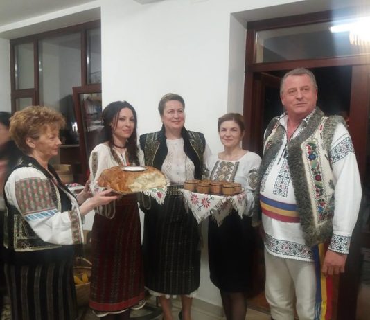 A II-a ediție a Balului Gospodarilor, Tașca