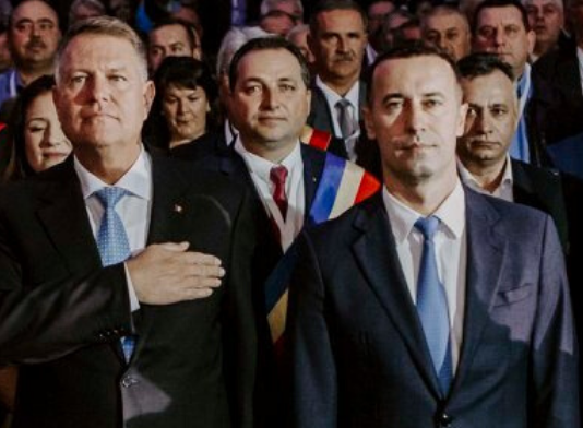 Senatorul Iulian Dumitrescu, printre liberalii care stabilesc o strategie cu presedintele Iohannis