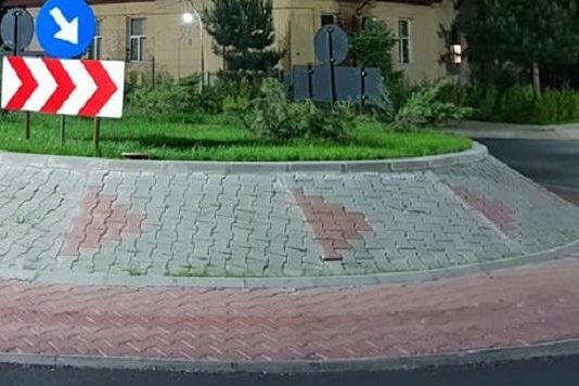 O ambulantă, sensul giratoriu de pe DJ 145 de la Măgureni si interesele obscure ale gruparii de criminalitate economico-finaciara organizata coordonata de traseista Gratiela Leocadia Gavrilescu