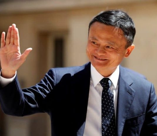 „După ce s-au chinuit la nivel de state și servicii și departamente de stat și pentagoane și practic tot să înfunde Huawei, competitorul principal mondial al Americii, toți băieții ăștia care au săpat gropi adânci s-au trezit acum în fundul gol goluț”