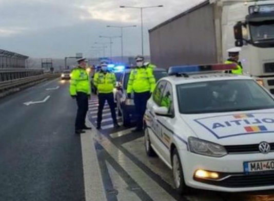 Un convoi cu romani intorsi in tara a ajuns in Prahova