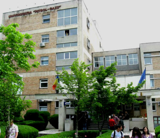 UPG Ploiesti suspenda doar invatamantul la distanta si cu frecventa redusa
