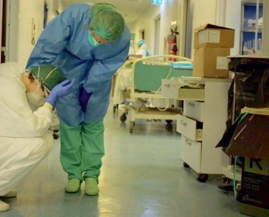 MANEVRE MURDARE: PUTEREA PREGATESTE CULPABILIZAREA MEDICILOR