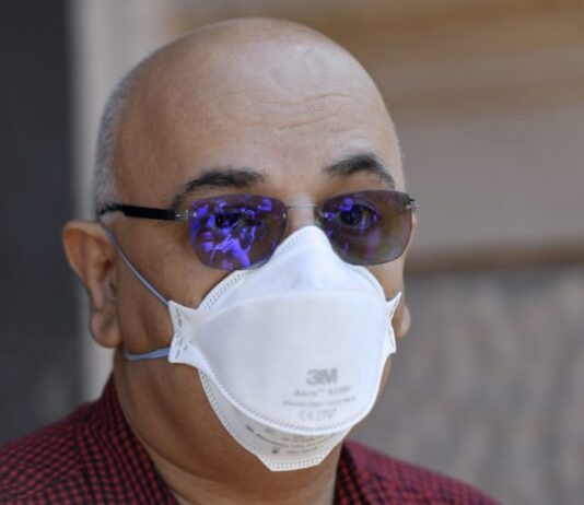 Arafat nici acum nu intelege ca interdictiile impuse de dansul nu sunt legale intrucat nu sunt emise prin lege!