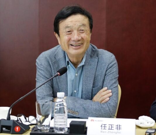 Interviu: Ren Zhengfei după ceremonia de deschidere a Laboratorului de Inovație Minieră Inteligentă din Taiyuan