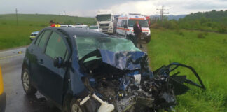 Accident cu trei persoane incarcerate pe DN1, in judetul Brasov (FOTO)