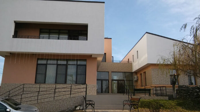 Primaria-Aricestii-Rahtivani.jpg