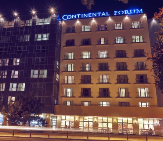 Continental Hotels sărbătorește 30 de ani pe piața turistică din România. Care sunt previziunile pentru anii următori.