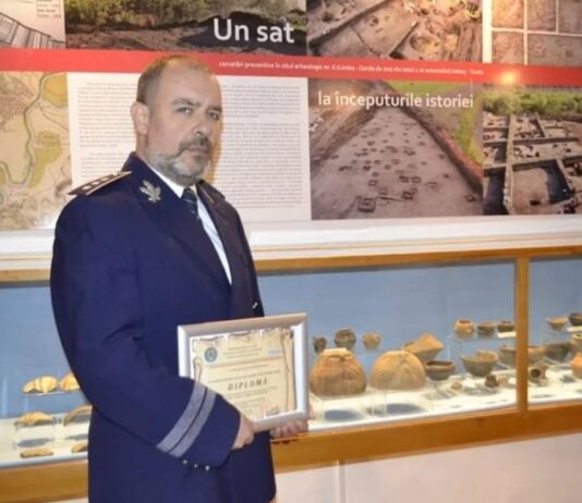 Scurtmetraj documentar care prezintă modul în care dosarul Parchetului de pe lângă Judecătoria Alba-Iulia 261/P/2014 a fost fabricat și susținut ulterior în instanță de toți procurorii și judecătorii corupți din justiție!