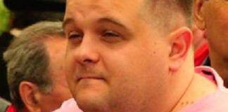 Pe vremea comuniștilor, sistemul PCR (pile, cunoștințe și relații) era mai ocult, acum se pare că a devenit o politică socială de scădere a șomajului fiilor de politicieni