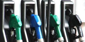 Statul, principalul beneficiar al scumpirii carburanţilor (STUDIU)