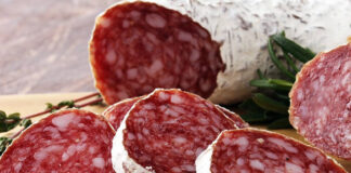 Salamul de Sibiu, fabricat în județele Prahova și Bacău, va fi exportat în Statele Unite