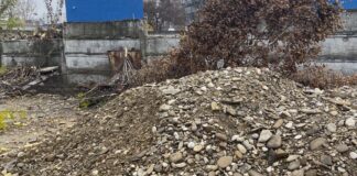 Bomba ecologica de la Pleasa loveste din nou/Recop Recycling SRL incearca sa scape de MUNTII de deseuri aruncand pe la vecini sau le ingroapa/Ce face Garda de Mediu si celelate autoritati? (POZE SI VIDEO)