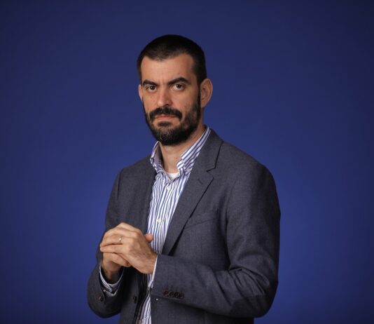 Connections intră în acționariatul companiei de edtech 10 Plus și achiziționează 25%