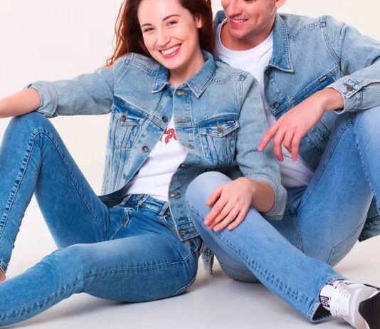 Blugi dama – tendinte si stiluri la moda in 2021-2022