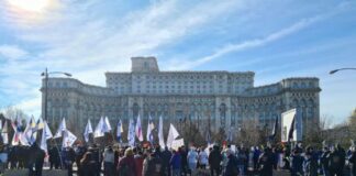 Marți 27 iunie 2023, începând cu ora 11.00 Sindicatul EUROPOL protestează la Camera deputaților – Palatul Parlamentului (intrarea în Parcul Izvor), contra modificării pensiilor militare