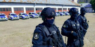 Se pare că în fiecare zi în Poliția Română, apar tot mai multe ,,genii” și ,,capacități” care se bat pentru a demonstra cine a inventat ,,mersul pe jos” și ,,apa caldă” – Ziarul Incisiv de Prahova