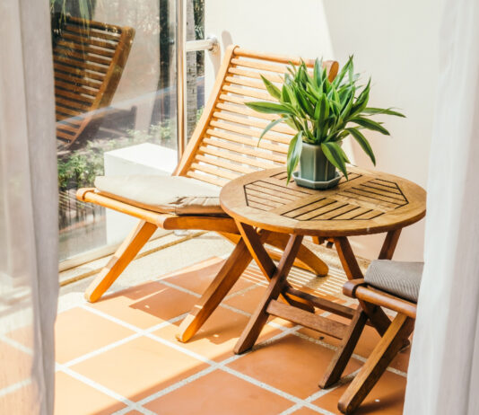 Transformă-ți balconul într-o oază de relaxare: idei creative