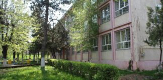 urlă si îi face prosti pe elevi/ E jalnic – Ziarul Incisiv de Prahova