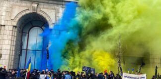 Federația Polițiștilor de Penitenciare, alături de Federația Simdicatelor din Sistemul Penitenciar, continuă seria protestelor anunțate, astfel că in data de 28.03.2024 vor fi pichetate Penitenciarele Deva, Giurgiu și Codlea, in paralel cu strangerea semnăturilor pentru refuzul de ore suplimentare – Ziarul Incisiv de Prahova